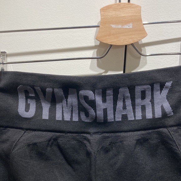 Gymshark Biker Shorts - Picture 3 of 4